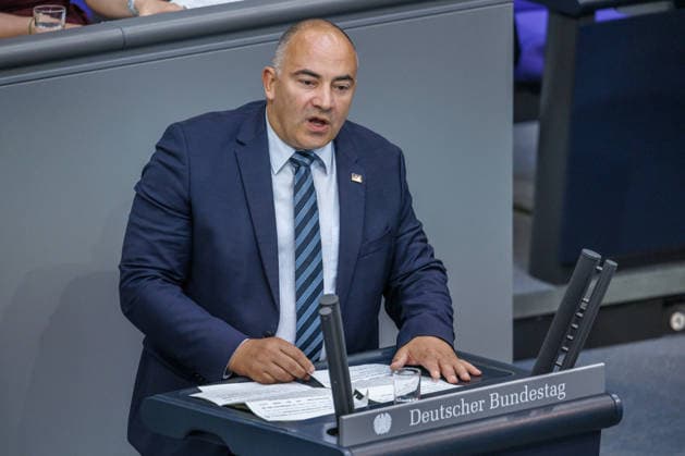 Bundestag Steffen Janich (AfD) im Deutschen Bundestag am 25.06.26 in Berlin. Berlin Berlin Deutschland Bundestag *** Bundestag Steffen Janich AfD in the German Bundestag on June 25, 2026, in Berlin, Berlin, Berlin, Germany, Bundestag