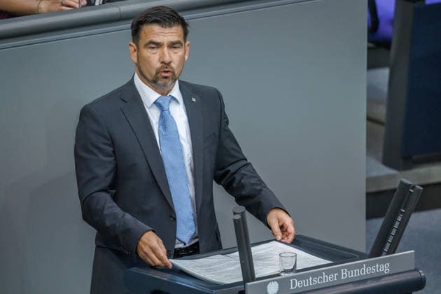 Bundestag Arne Raue (AfD) im Deutschen Bundestag am 25.06.26 in Berlin. Berlin Berlin Deutschland Bundestag *** Bundestag Arne Raue AfD in the German Bundestag on June 25, 2026, in Berlin, Berlin, Berlin, Germany, Bundestag