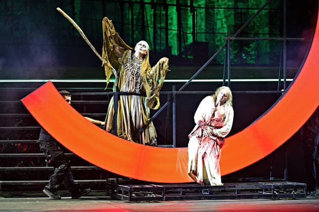 Bad Hersfelder Festspiele - Parzival . Schauspieler Jörg Thieme und Schauspielerin Melita Jurisic während der Fotoprobe zur Inszenierung Parzival im Rahmen der Bad Hersfelder Festspiele am 24.06.2026 in der Stiftsruine Bad Hersfeld. 20260624MWI130021 *** Bad Hersfeld Festival: Parzival —Actor Jörg Thieme and actress Melita Jurisic during the photo shoot for the production of Parzival as part of the Bad Hersfeld Festival on June 24, 2026, at the Stiftsruine in Bad Hersfeld 20260624MWI130021