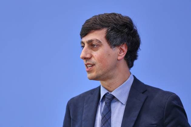 Berlin, Deutschland, 25.06.2026: Bundespressekonferenz: Vorstellung des Gutachtens zu einer möglichen Verfassungswidrigkeit der AfD: Bijan Moini, Legal Director der GFF und Projektleiter des Gutachtens *** Berlin, Germany, June 25, 2026 Federal Press Conference: Presentation of the legal opinion on the possible unconstitutionality of the AfD Bijan Moini, Legal Director of the GFF and project leader for the legal opinion Copyright: xdtsxNachrichtenagenturx dts_124981