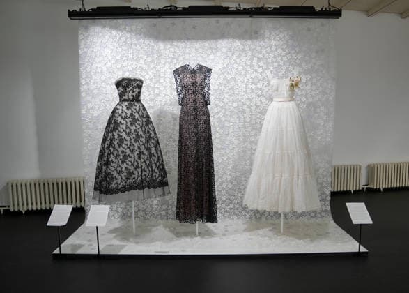 Illustration: Azzedine Alaïa and Christian Dior: Two Masters of Haute Couture Exhibition at the Azzedine Alaïa Foundation in Paris on June 24, 2026 Anne Sophie Guebey Bestimage Exhibition Azzedine Alaïa and Christian Dior: Two Masters of Haute Couture at the Azzedine Alaïa Foundation in Paris, Paris, France  Copyright: xAnne-SophiexGuebeyx xBestimagexAnne-SophiexGuebeyx xBestimagex