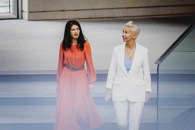(L-R) Serap Gueler, Staatsministerin im Bundesministerium des Auswaertigen, und Silvia Breher, Parlamentarische Staatssekretaerin im Bundesministerium fuer Landwirtschaft, Ernaehrung und Heimat, aufgenommen im Rahmen einer Sitzung des Deutschen Bundestages in Berlin, 25.06.2026. Berlin Deutschland *** L R Serap Gueler, Minister of State at the Federal Ministry of Foreign Affairs, and Silvia Breher, Parliamentary State Secretary at the Federal Ministry of Agriculture, Food, and Home Affairs, photographed during a session of the German Bundestag in Berlin, June 25, 2026, Berlin, Germany Copyright: xFlorianxGaertnerx