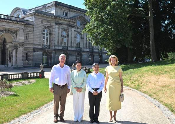 State Visit of the Emperor and the Empress of Japan to Belgium BRUSSELS, BELGIUM - JUNE 25 : King Philippe - Filip of Belgium, Queen Mathilde of Belgium, Emperor Naruhito of Japan and Empress Masako of Japan pictured during a wallk in the greenhouses at the Castle of Laeken during the state visit of the Emperor and Empress of Japan to Belgium, on June 25, 2026 in Brussels, Belgium, 25 06 2026 Brussels Belgium  Copyright: xBertxVanxDenxBrouckex
