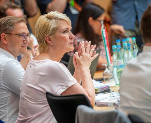 Manuela Schwesig EUR, Deutschland, Berlin, 25.06.2026: Manuela Schwesig (SPD) Ministerpräsidentin des Landes Mecklenburg Vorpommern. Konferenz der Regierungschefinnen und Regierungschef der Länder im Bundesrat. Unter Vorsitz des Ministerpräsidenten Gordon Schnieder (CDU). *** Manuela Schwesig (EUR), Germany, Berlin, June 25, 2026 Manuela Schwesig (SPD), Minister-President of the State of Mecklenburg-Western Pomerania Conference of State Ministers-Presidents in the Bundesrat Chaired by Minister-President Gordon Schnieder (CDU)