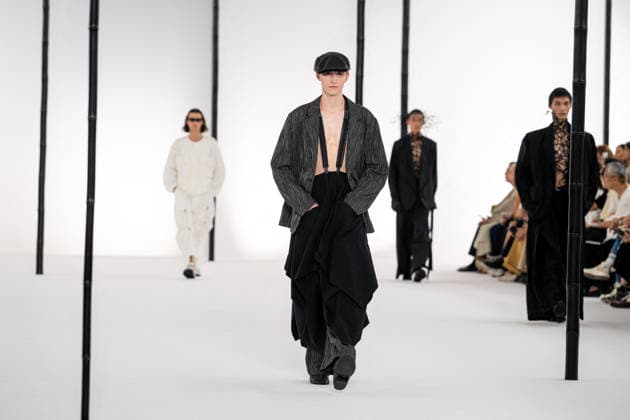 PFW - Issey Miyake - Runway A model presents a creation by IM Issey Miyake Men Miyake Design Studio team as part of their Menswear Spring-Summer 2027 collection show for fashion house Issey Miyake during Men s Fashion Week in Paris, France, June 25, 2026. Photo by Alexis Jumeau ABACAPRESS.COM Paris France  Copyright: xJumeauxAlexis ABACAx