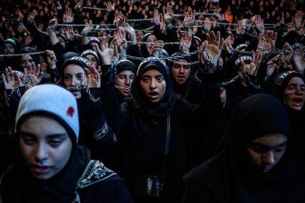Hazrat Hussein commemorated with the Universal Ashura Mourning Ceremony in Istanbul ISTANBUL, TURKIYE - JUNE 25: People holding chains attend a commemoration ceremony of Hazrat Hussein, the grandson of the Prophet Muhammad, and his 71 companions who were martyred in Karbala on the 1,387th anniversary of their martyrdom during the Universal Ashura Mourning Ceremony at the Yahya Kemal Beyatli Performance Center in Istanbul, Turkiye, on June 25, 2026. Arif Hudaverdi Yaman Anadolu Istanbul Turkey. Editorial use only. Please get in touch for any other usage.  Copyright: x2026xAnadoluxArifxHudaverdixYamanx
