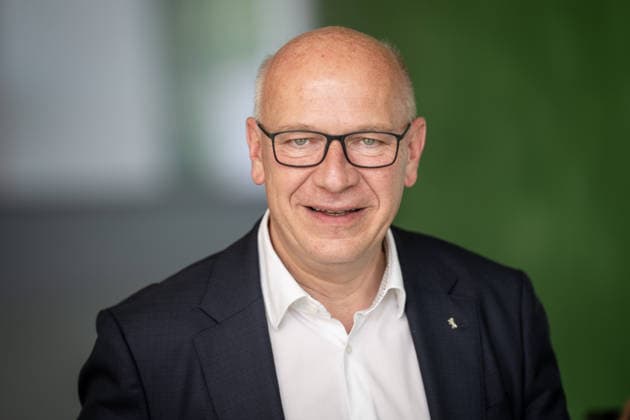 Ankunft im Kanzleramt - Kai Wegner, Regierender Bürgermeister von Berlin;Beratung mit den Regierungschefs der Länder - Ministerpräsidentenkonferenz - MPK, Berlin Berlin Deutschland Bundeskanzleramt *** Kai Wegner, Governing Mayor of Berlin, arrives at the Chancellery; meeting with the heads of the state governments; Conference of Minister Presidents (MPK), Berlin, Berlin, Germany; Federal Chancellery
