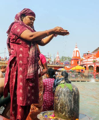 A woman offers prayers on the occasion of Nirjala Ekadashi at Har Ki Pauri Haridwar, Jun 25 (ANI): A woman offers prayers on the occasion of Nirjala Ekadashi at Har Ki Pauri, in Haridwar on Thursday. Haridwar Uttarakhand India Copyright: xANIx ANI_20260625039