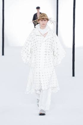 Issey Miyake Ready-to-Wear Men’s Spring Summer 2027 Fashion Show during Paris Fashion Week at the Césure Cultural Center in Paris, France, on June 24, 2026 Bestimage Runway during the Issey Miyake Men’s Spring Summer 2027 fashion show as part of Paris Fashion Week on June 24, 2026 in Paris, France Paris France  Copyright: xAgencex xBestimagexAgencex xBestimagex