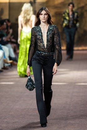 PFW Amiri Runway Menswear NB A model walks the runway during the Amiri Menswear Spring Summer 2027 show as part of Paris Fashion Week on June 25, 2026 in Paris, France. Photo by Nasser Berzane ABACAPRESS.COM Paris France  Copyright: xBerzanexNasser ABACAx