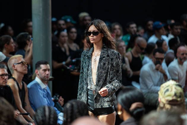 PFW Amiri Runway Menswear NB A model walks the runway during the Amiri Menswear Spring Summer 2027 show as part of Paris Fashion Week on June 25, 2026 in Paris, France. Photo by Nasser Berzane ABACAPRESS.COM Paris France  Copyright: xBerzanexNasser ABACAx