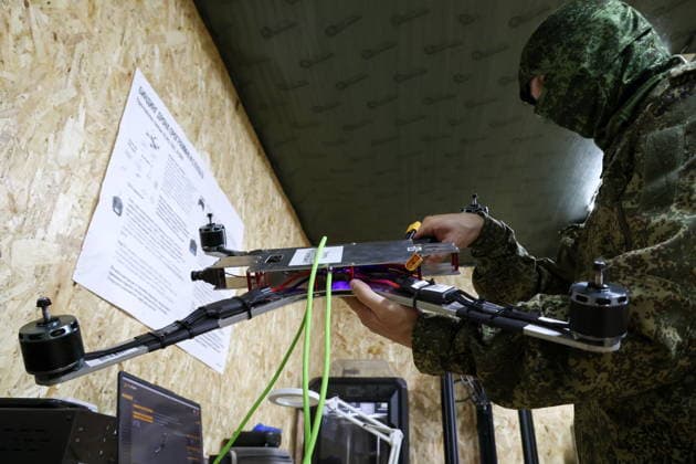 RUSSIA - JUNE 25, 2026: A serviceman of Russia s Zapad West Group of Forces is seen at an UAV production lab on the Zaporozhye front. Alexander Polegenko TASS  94271247