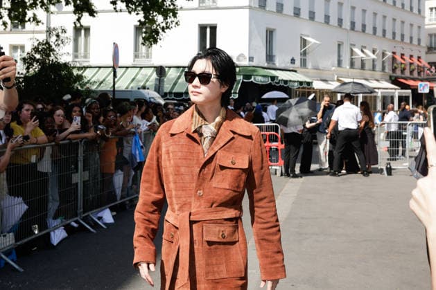 Guest at the Amiri Spring Summer 2027 Men’s Ready-to-Wear show at the Carreau du Temple during Paris Fashion Week (PFW), June 25, 2026 Tiphaine Lebely Bestimage Celebrities at the Amiri Spring Summer 2027 Men’s Ready-to-Wear show at the Carreau du Temple during Paris Fashion Week (PFW) in Paris, France  Copyright: xTiphainexLebelyx xBestimagexTiphainexLebelyx xBestimagex