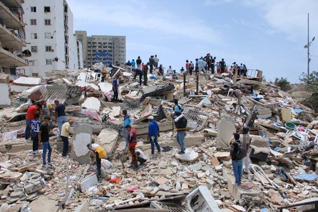 Aftermath of an earthquake in Caracas CARACAS - VENEZUELA - JUNE 25: Teams conduct debris removal work on a collapsed building after an earthquake in Caracas, Venezuela, on June 25, 2026. Diko Betancourt Anadolu Caracas Venezuela. Editorial use only. Please get in touch for any other usage.  Copyright: x2026xAnadoluxDikoxBetancourtx