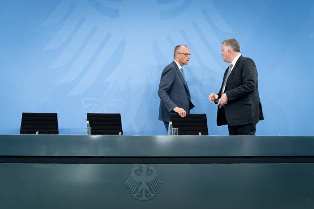 Sitzung, MPK, Berlin MPK, Berlin, Regierungschefinnen und Regierungschefs der Länder, Kanzleramt, Bundeskanzler, Friedrich Merz, Ministerpräsident, Gordon Schnieder Berlin Berlin GER *** Meeting, MPK, Berlin MPK, Berlin, Heads of State and Government of the federal states, Office of the Chancellor, Federal Chancellor, Friedrich Merz, Minister-President, Gordon Schnieder Berlin Berlin GER