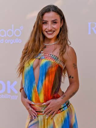 June 25, 2026, Madrid, Madrid, Spain: SOFIA SURFERS attend the photocall for the new edition of DULCEIDA Ã¢â‚¬oe Rainbow Ã¢â‚¬Â as part of the official MADO 2026 program at Las Brasas del Mentidero on June 25, 2026, in Madrid, Spain. Madrid Spain  - ZUMAc312 20260625_zsp_c312_060 Copyright: xOscarxManuelxSanchezx