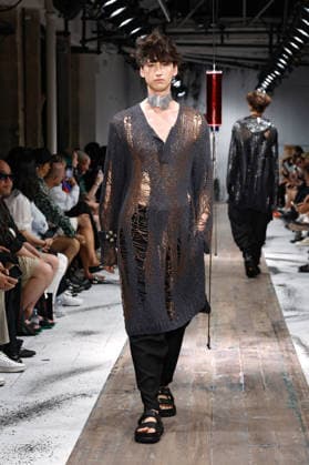 (260625) -- PARIS, June 25, 2026 -- Models present creations from the menswear Spring Summer 2027 collections by Yohji Yamamoto during the Men Paris Fashion Week, in Paris, France, on June 25, 2026. ( Handout via Xinhua) FRANCE-PARIS-MEN FASHION WEEK-YOHJI YAMAMOTO MeetEurope 