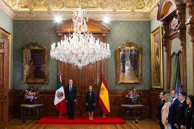 June 25, 2026, Mexico City, Mexico: Mexican President CLAUDIA SHEINBAUM PARDO welcomed KING FELIPE VI of Spain to the National Palace during the monarchs first official visit to Mexico in more than seven years and his first meeting with the current federal administration. The private meeting took place before the King traveled to Guadalajara to attend the 2026 FIFA World Cup match between Spain and Uruguay. Mexico City Mexico - ZUMAl178 20260625_znp_l178_004 Copyright: xCristianxLeyvax