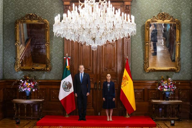 June 25, 2026, Mexico City, Mexico: Mexican President CLAUDIA SHEINBAUM PARDO welcomed KING FELIPE VI of Spain to the National Palace during the monarchs first official visit to Mexico in more than seven years and his first meeting with the current federal administration. The private meeting took place before the King traveled to Guadalajara to attend the 2026 FIFA World Cup match between Spain and Uruguay. Mexico City Mexico - ZUMAl178 20260625_znp_l178_012 Copyright: xCristianxLeyvax