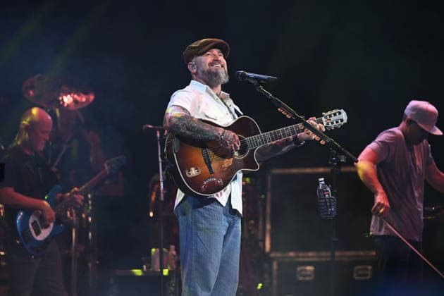Zac Brown performing at British Airways ARC in London LONDON, ENGLAND - JUNE 25: Zac Brown performing at British Airways ARC, Olympia on June 25, 2026 in London, England CAP MAR MAR Great Britain UK Copyright: xMartinxHarris CapitalxPicturesx