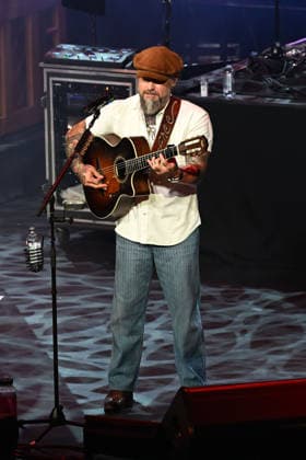 Zac Brown performing at British Airways ARC in London LONDON, ENGLAND - JUNE 25: Zac Brown performing at British Airways ARC, Olympia on June 25, 2026 in London, England CAP MAR MAR Great Britain UK Copyright: xMartinxHarris CapitalxPicturesx