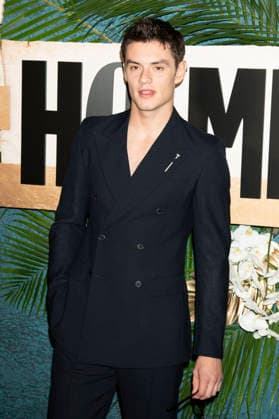 Louis Partridge bei der Weltpremiere des Netflix-Films Enola Holmes 3 im Plaza Hotel. New York, 25.06.2026 *** Louis Partridge at the world premiere of the Netflix film *Enola Holmes 3* at the Plaza Hotel in New York, June 25, 2026 Foto:xJ.xShorex xFuturexImagex holmes_6630