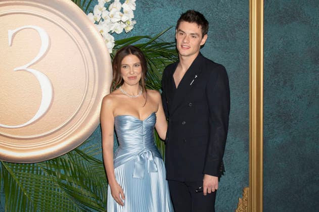 Millie Bobby Brown und Louis Partridge bei der Weltpremiere des Netflix-Films Enola Holmes 3 im Plaza Hotel. New York, 25.06.2026 *** Millie Bobby Brown and Louis Partridge at the world premiere of the Netflix film *Enola Holmes 3* at the Plaza Hotel in New York, June 25, 2026 Foto:xJ.xShorex xFuturexImagex holmes_6644