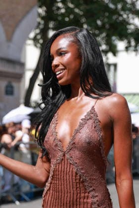 Leomie Anderson at the Amiri Men s Ready-to-Wear Spring Summer 2027 fashion show during Paris Fashion Week, June 25, 2026 Florian Lavielle Bestimage Celebrities at the Amiri Men’s Ready-to-Wear Spring Summer 2027 Collection fashion show during Paris Fashion Week on June 25, 2026, Paris, France  Copyright: xFlorianxLaviellex xBestimagexFlorianxLaviellex xBestimagex