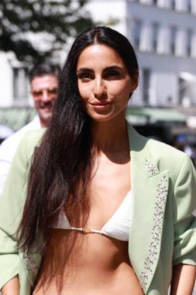 Farnoush Hamidian at the Amiri Men s Ready-to-Wear Spring Summer 2027 fashion show during Paris Fashion Week, June 25, 2026 Florian Lavielle Bestimage Celebrities at the Amiri Men’s Ready-to-Wear Spring Summer 2027 Collection fashion show during Paris Fashion Week on June 25, 2026, Paris, France  Copyright: xFlorianxLaviellex xBestimagexFlorianxLaviellex xBestimagex