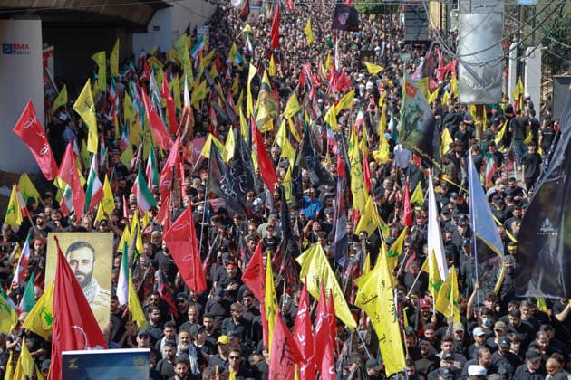 June 26, 2026, Beirut, Beirut, lebanon: Lebanese Shiite Muslims gather at the mausoleum of former Hezbollah Secretary-General Hassan Nasrallah following the recitation of the martyrdom of Imam Hussein before joining the Ashura procession marking the 10th day of Muharram in Beirut, Lebanon, on June 26, 2026. Thousands of mourners carrying flags and banners marched through the streets while performing traditional mourning rituals commemorating the Battle of Karbala and the martyrdom of Imam Hussein, the grandson of the Prophet Muhammad. Beirut lebanon - ZUMAb339 20260626_znp_b339_007 Copyright: xAbdulxKaderxAlxBayx
