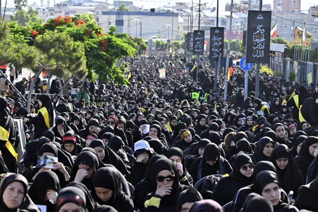 Thousands gather in Beirut to mark Ashura BEIRUT, LEBANON - JUNE 26: Thousands of people gather on the Old Airport Road in Beirut s Dahiyeh district to mark Ashura, the 10th day of the Islamic month of Muharram, during a ceremony held in the Lebanese capital, on June 26, 2026. Houssam Shbaro Anadolu Beirut Lebanon. Editorial use only. Please get in touch for any other usage.  Copyright: x2026xAnadoluxHoussamxShbarox