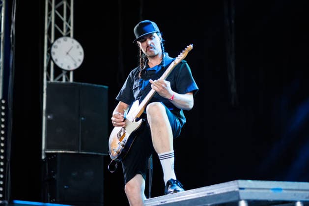 The Baboon Show live at Tons of Rock 2026 Oslo, Norway. 25th, June 2026. The Swedish punk band The Baboon Show performs a live concert during the Norwegian music festival Tons of Rock 2026 in Oslo. Here guitarist Simon Dahlberg is seen live on stage. Norway, Oslo  Copyright: xGonzalesxPhoto KetilxMartinsenx