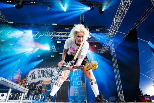 The Baboon Show live at Tons of Rock 2026 Oslo, Norway. 25th, June 2026. The Swedish punk band The Baboon Show performs a live concert during the Norwegian music festival Tons of Rock 2026 in Oslo. Here bass player Frida Stahl is seen live on stage. Norway, Oslo  Copyright: xGonzalesxPhoto KetilxMartinsenx