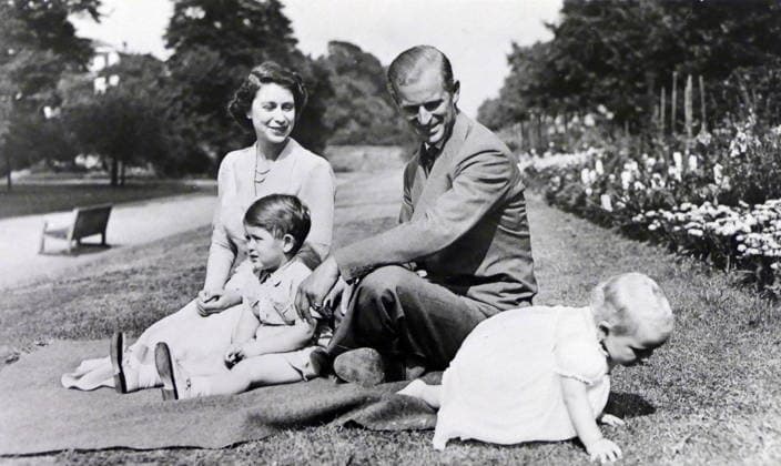 RECORD DATE NOT STATED 1953 Photograph; Photography; Photographic Portrait; Photographic; Portrait; Black and White; Black and White Photograph; Black and White Photography; Royal; Royal Family; Royalty; Monarchy; Monarch; Anne, Princess Royal; Princess; Princess Royal; Princess Anne; Daughter; Child; Children; Charles, Prince of Wales; Prince Charles; Duke of Cornwall; Consort; Queen; Queen Elizabeth II of the United Kingdom; Queen of the United Kingdom; Queen of Canada; Queen of Australia; Queen of New Zealand; Canada; Australia; New Zealand; British; Husband; Wife; Prince Phillip; Duke; Duke of Edinburgh; 20th Century , WHA_110_0629.jpg, World History Archive Copyright: xx