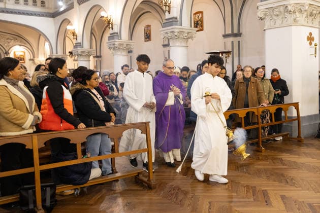 June 26, 2026, Buenos Aires, Buenos Aires, Argentina: Members of the Venezuelan community in Argentina attend a Mass to pray for the victims of the earthquake. Buenos Aires Argentina - ZUMAp265 20260626_zip_p265_001 Copyright: xDelfinaxCorberaxPix