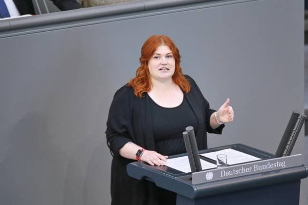 Berlin, Deutschland, 26.06.2026: Deutscher Bundestag: 87. Bundestagssitzung: Sarah Vollath, Linke *** Berlin, Germany, June 26, 2026 German Bundestag 87th Session of the Bundestag Sarah Vollath, The Left Copyright: xdtsxNachrichtenagenturx dts_125398