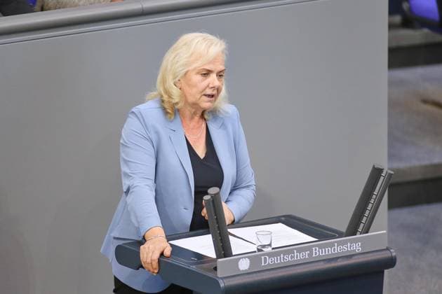 Berlin, Deutschland, 26.06.2026: Deutscher Bundestag: 87. Bundestagssitzung: Ulrike Schielke-Ziesing, AfD *** Berlin, Germany, June 26, 2026 German Bundestag 87th Session of the Bundestag Ulrike Schielke Ziesing, AfD Copyright: xdtsxNachrichtenagenturx dts_125405