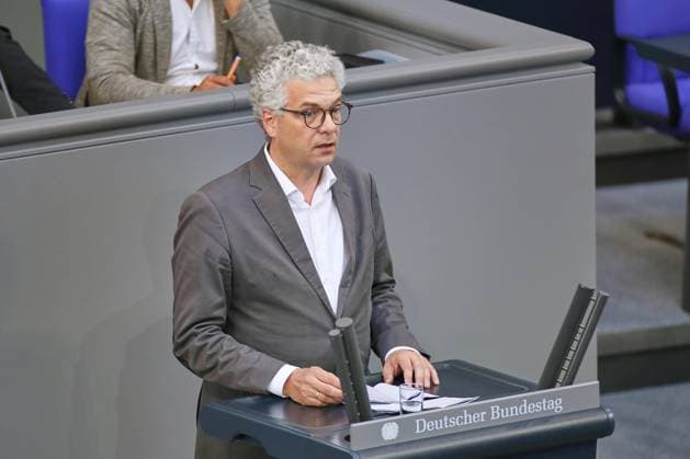 Berlin, Deutschland, 26.06.2026: Deutscher Bundestag: 87. Bundestagssitzung: Stefan Nacke, Grüne *** Berlin, Germany, June 26, 2026 German Bundestag 87th Session of the Bundestag Stefan Nacke, The Greens Copyright: xdtsxNachrichtenagenturx dts_125406