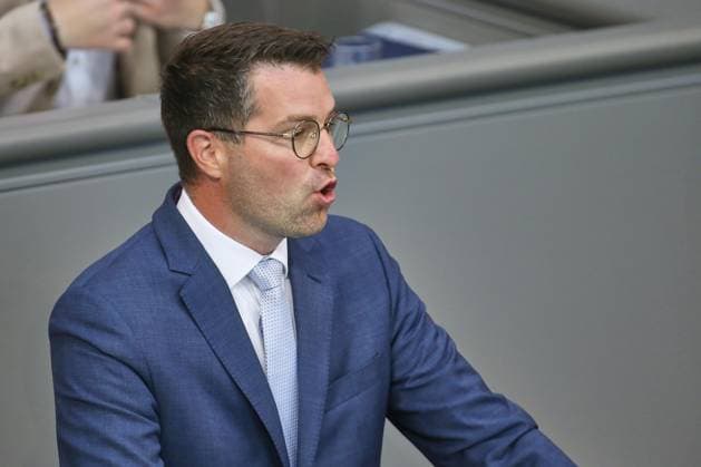 Berlin, Deutschland, 26.06.2026: Deutscher Bundestag: 87. Bundestagssitzung: Björn Simon, CDU *** Berlin, Germany, June 26, 2026 German Bundestag 87th Session of the Bundestag Björn Simon, CDU Copyright: xdtsxNachrichtenagenturx dts_125361