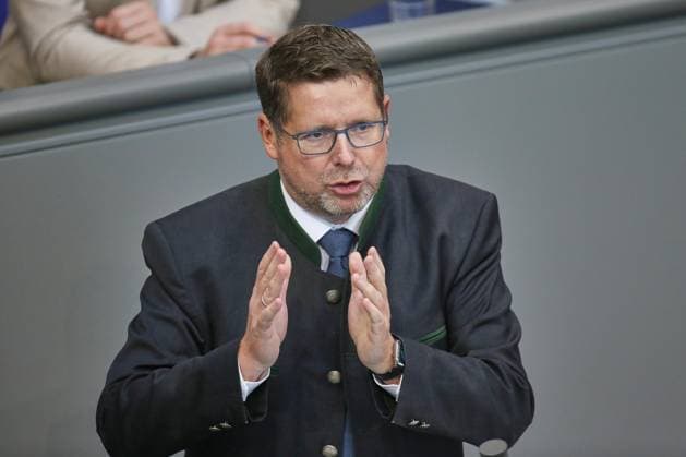 Berlin, Deutschland, 26.06.2026: Deutscher Bundestag: 87. Bundestagssitzung: Stephan Stracke, CSU *** Berlin, Germany, June 26, 2026 German Bundestag 87th Session of the Bundestag Stephan Stracke, CSU Copyright: xdtsxNachrichtenagenturx dts_125363