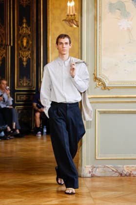 Studio Nicholson Men s Ready-to-Wear Spring Summer 2027 Fashion Show during Paris Fashion Week, France, on June 26, 2026 Bestimage Runway during the Studio Nicholson Men’s Spring Summer 2027 fashion show as part of Paris Fashion Week on June 26, 2026 in Paris, France Paris, France  Copyright: xAgencex xBestimagexAgencex xBestimagex