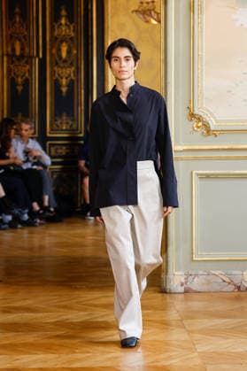 Studio Nicholson Men s Ready-to-Wear Spring Summer 2027 Fashion Show during Paris Fashion Week, France, on June 26, 2026 Bestimage Runway during the Studio Nicholson Men’s Spring Summer 2027 fashion show as part of Paris Fashion Week on June 26, 2026 in Paris, France Paris, France  Copyright: xAgencex xBestimagexAgencex xBestimagex