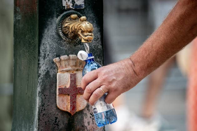 June 26, 2026, Milan, Mi, Italy: Extreme heat, very high temperatures in the city. Piazza Duomo area. June 26, 2026, Milan Milan Italy  - ZUMAa289 20260626_zia_a289_076 Copyright: xNicolaxMarfisix xAgfx