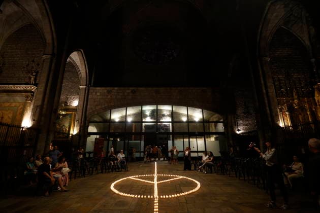 Celebration of the 3rd edition of the Nit de les Esglésies in Barcelona Celebration of the Nit de les Esglésies at the Basilica of Santa María del Pi on June 26, 2026, in Barcelona, Catalonia, Spain. This exceptional nighttime opening of the church, part of the celebration of the third edition of the Night of the Churches, allows visitors and the faithful to discover the city’s architectural heritage, sacred art, and places of worship in the city, illuminated in a special way outside their regular hours. JUNE 26, 2026 CATALONIA NIGHT OF THE CHURCHES CANDLES ILLUMINATION RELIGION CHURCH Kike Rincó Barcelona Catalonia Barcelona Catalonia Spain  Copyright: xKikexRinconx 7625560