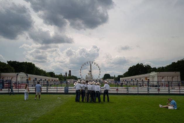 June 26, 2026, Washington, District Of Columbia, USA: Cowboys and cowgirls pose for a photograph before a rodeo during the Great American State Fair on the National Mall in Washington, D.C. on June 26, 2026. Rodeo 250, produced by Cervi Rodeo Company, is one of numerous events during the 16-day fair, celebrating the 250th anniversary of the United States of America. Washington USA - ZUMAd227 20260626_znp_d227_001 Copyright: xBryanxDozierx