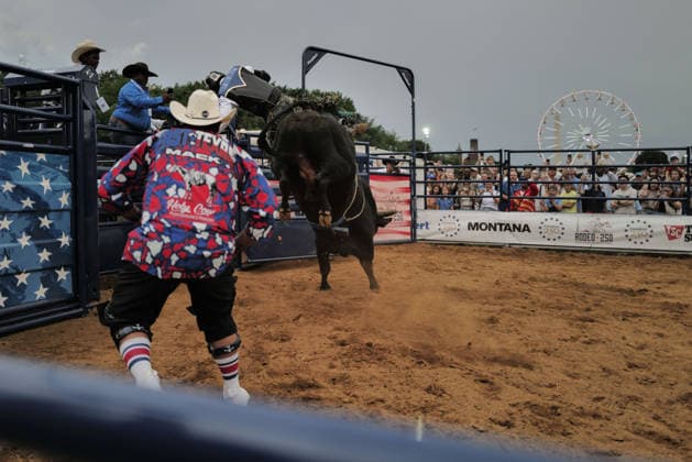 June 26, 2026, Washington, District Of Columbia, USA: A bull rider is thrown from a bucking bull at a rodeo during the Great American State Fair on the National Mall in Washington, D.C. on June 26, 2026. Rodeo 250, produced by Cervi Rodeo Company, is one of numerous events during the 16-day fair, celebrating the 250th anniversary of the United States of America. Washington USA - ZUMAd227 20260626_znp_d227_050 Copyright: xBryanxDozierx