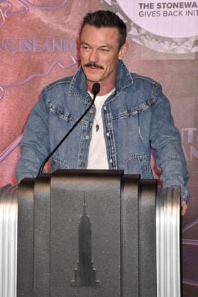 NEW YORK, NY - JUNE 26: Luke Evans Lights the Empire State Building in Partnership with the Stonewall Inn Gives Back Initiative and the Trevor Project to Celebrate New York City Pride 2026 on June 26, 2026 in New York City. Credit: AdMedia New York City USA - ZUMAa123 20260626_zaa_a123_074 Copyright: xJohnxFyckex