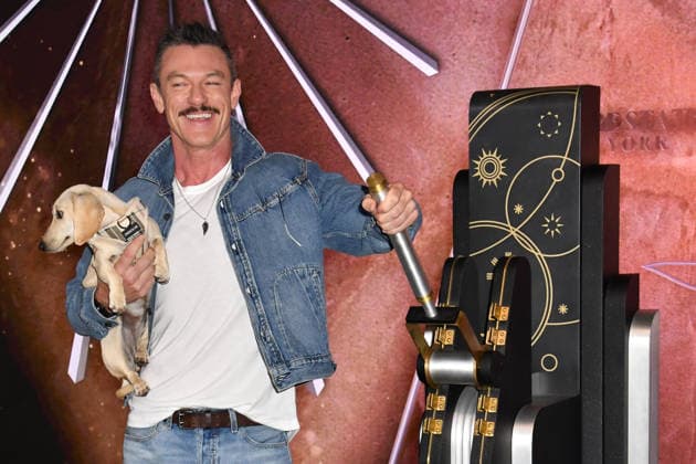 NEW YORK, NY - JUNE 26: Luke Evans Lights the Empire State Building in Partnership with the Stonewall Inn Gives Back Initiative and the Trevor Project to Celebrate New York City Pride 2026 on June 26, 2026 in New York City. Credit: AdMedia New York City USA  - ZUMAa123 20260626_zaa_a123_077 Copyright: xJohnxFyckex