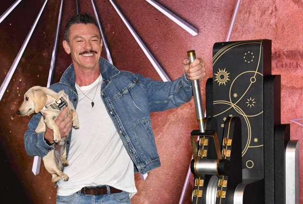 NEW YORK, NY - JUNE 26: Luke Evans Lights the Empire State Building in Partnership with the Stonewall Inn Gives Back Initiative and the Trevor Project to Celebrate New York City Pride 2026 on June 26, 2026 in New York City. Credit: AdMedia New York City USA  - ZUMAa123 20260626_zaa_a123_082 Copyright: xJohnxFyckex