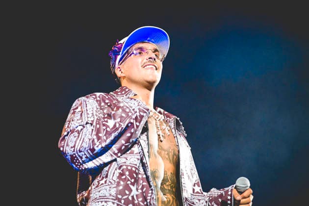 Geolier Stadi Tour 2026 in Napoli, Italy - 26 Jun 2026 Italian rapper Emanuele Palumbo better known as Geolier performs live at Stadium Maradona in Napoli during his Stadi Tour 2026. Napoli Italy Copyright: xPaolaxVisonex xSOPAxImagesx PVGeolier702